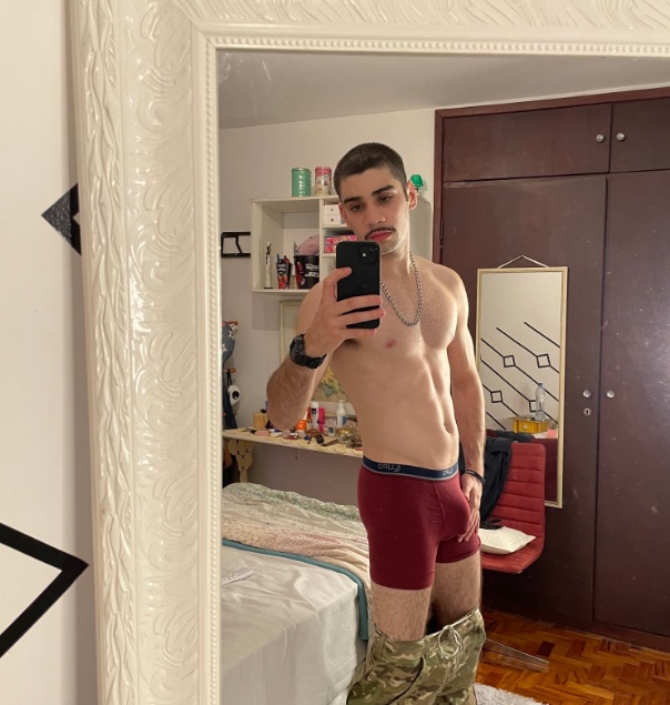 70 Fotos de pênis do Matheus da uber pelado