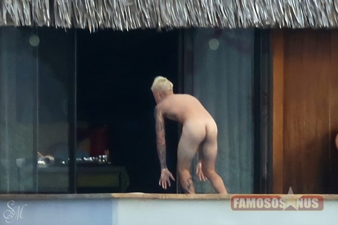 Justin Bieber pelado completamente nu