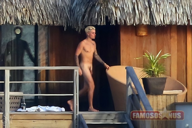 Justin Bieber pelado completamente nu