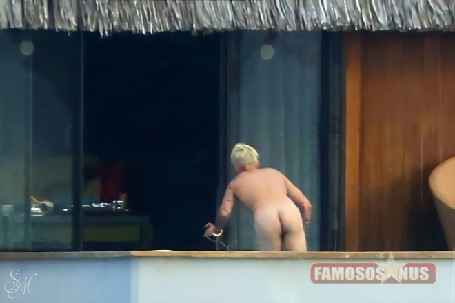 Justin Bieber pelado completamente nu