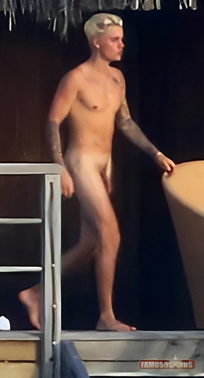 Justin Bieber pelado completamente nu