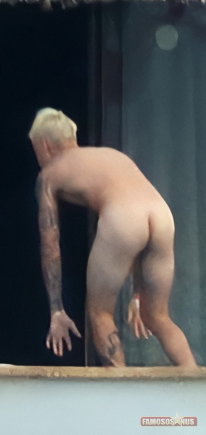 Justin Bieber pelado completamente nu