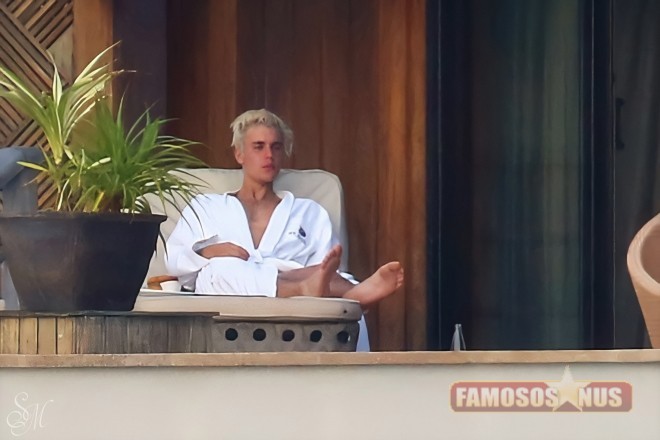 Justin Bieber pelado completamente nu